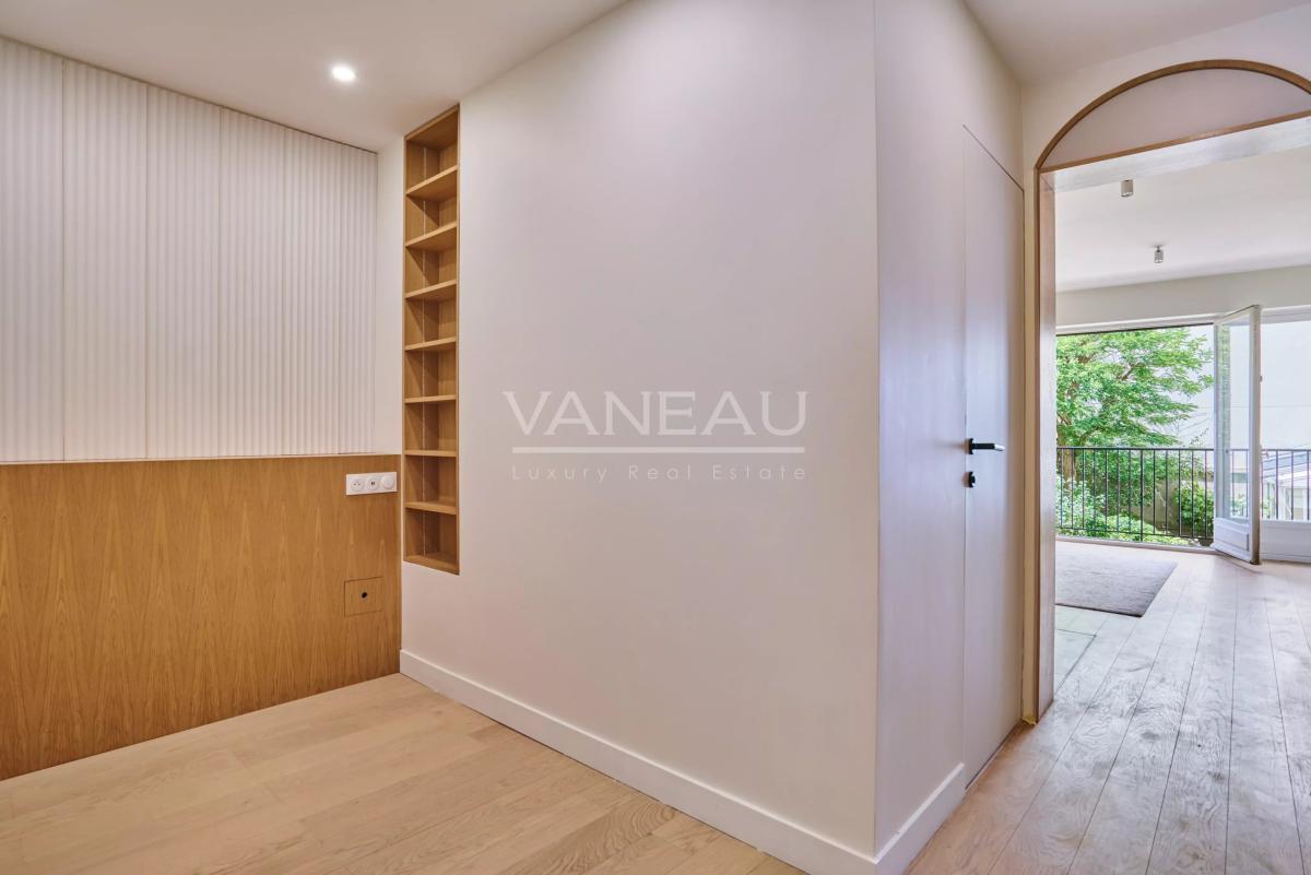 Paris XVIe- Villa Scheffer - Studio avec balcon