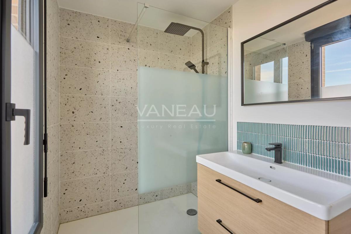 Puteaux - Appartement dernier étage en excellent état