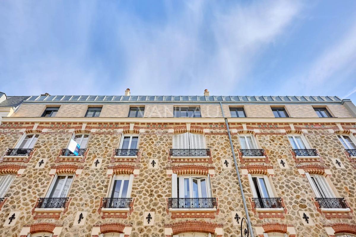 Puteaux - Appartement dernier étage en excellent état
