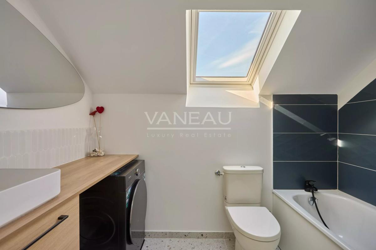 Puteaux - Appartement dernier étage en excellent état