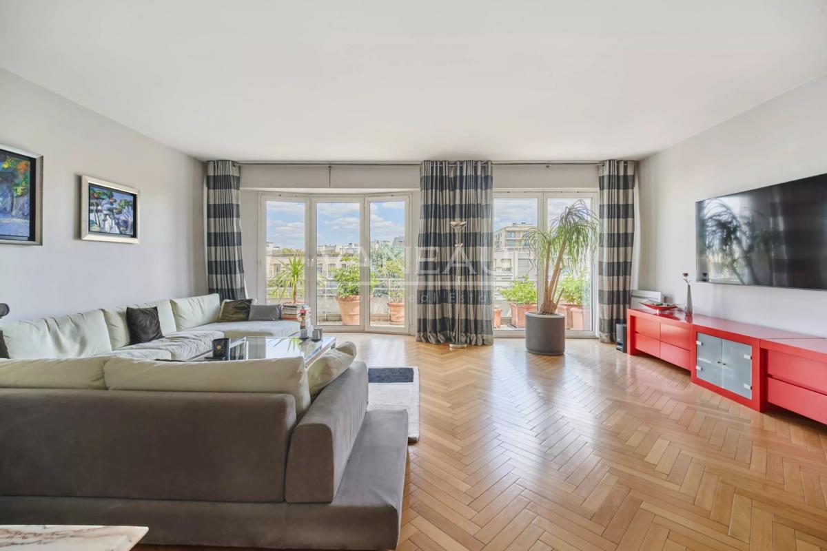 Neuilly-sur-Seine - Les Sablons-Penthouse-Terrasses-Vues tour Ei
