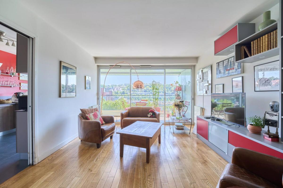 EXCLUSIVITE - 3 pièces en étage élevé avec terrasse