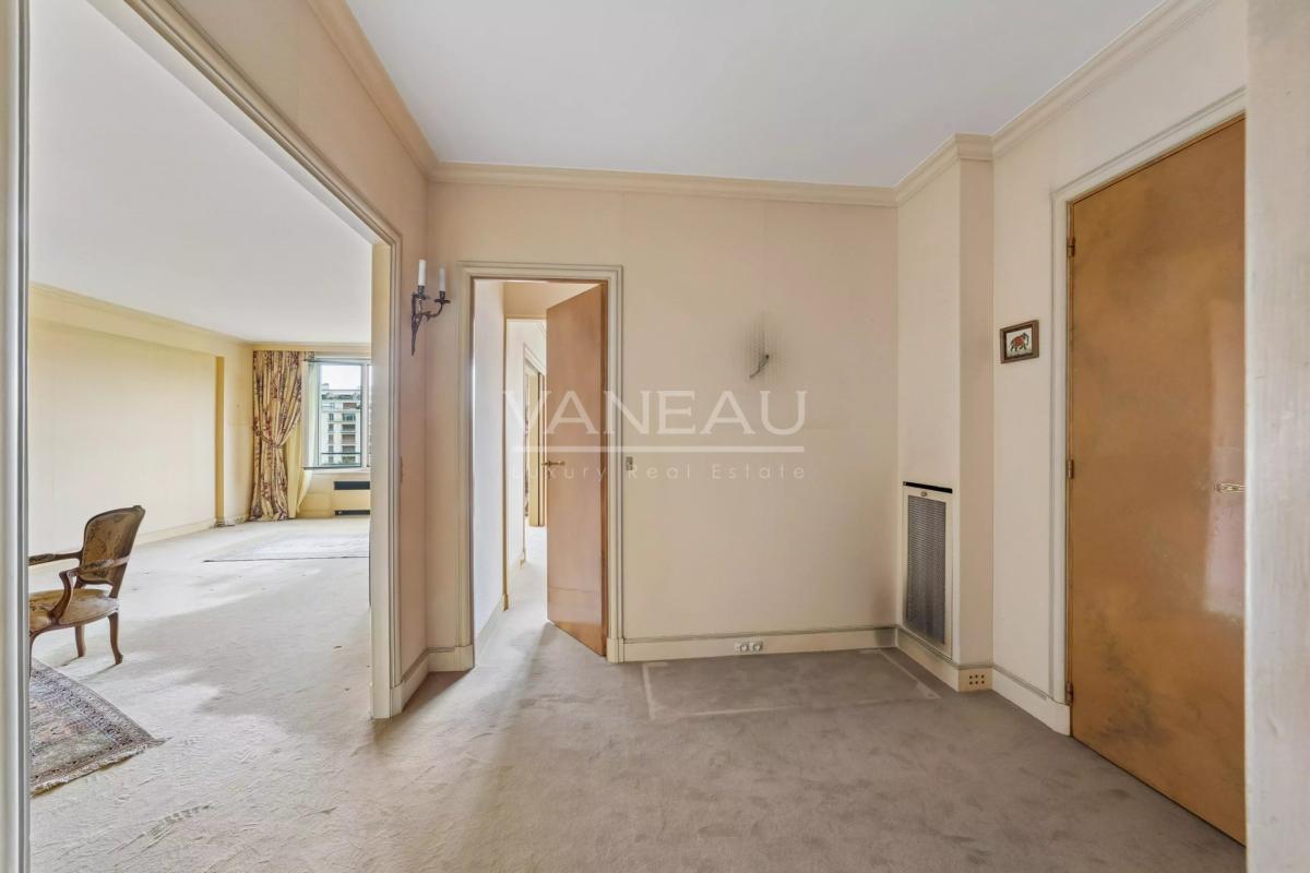Paris XVIe - Foch/Raymond Poincaré - Appartement familial en éta