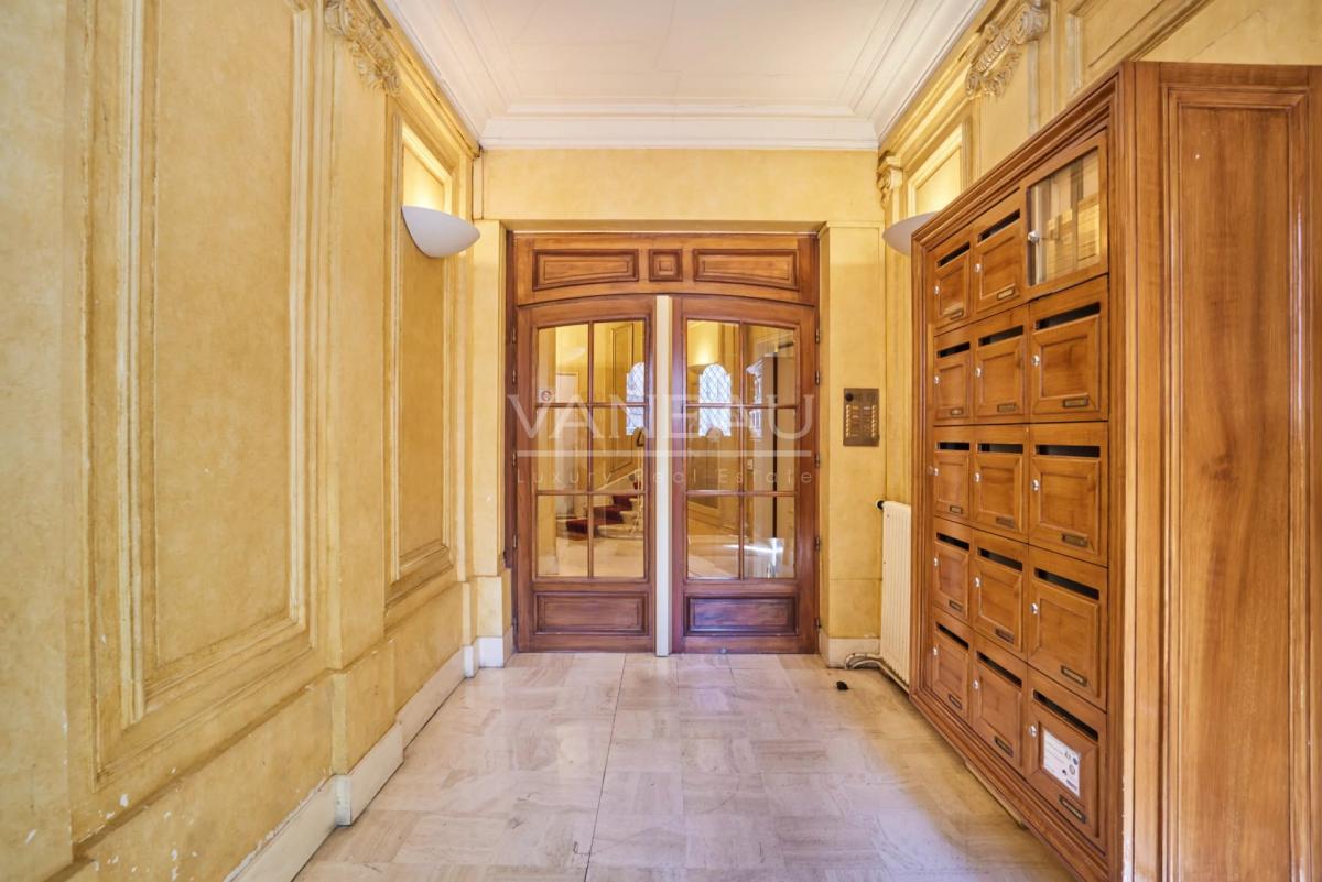 Paris VIIIe - Saint Augustin - Superbe appartement haussmannien