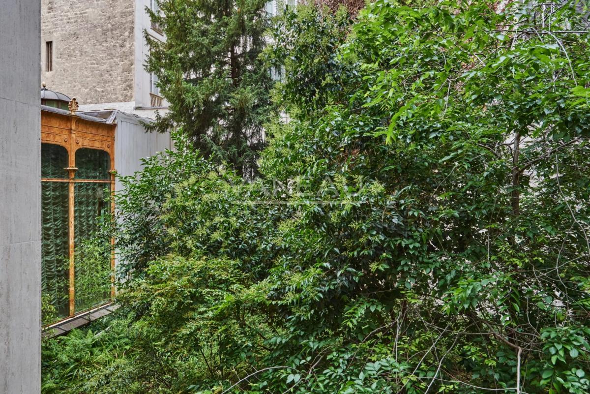 Paris VIIIe- Montaigne - Appartement rénové luxe