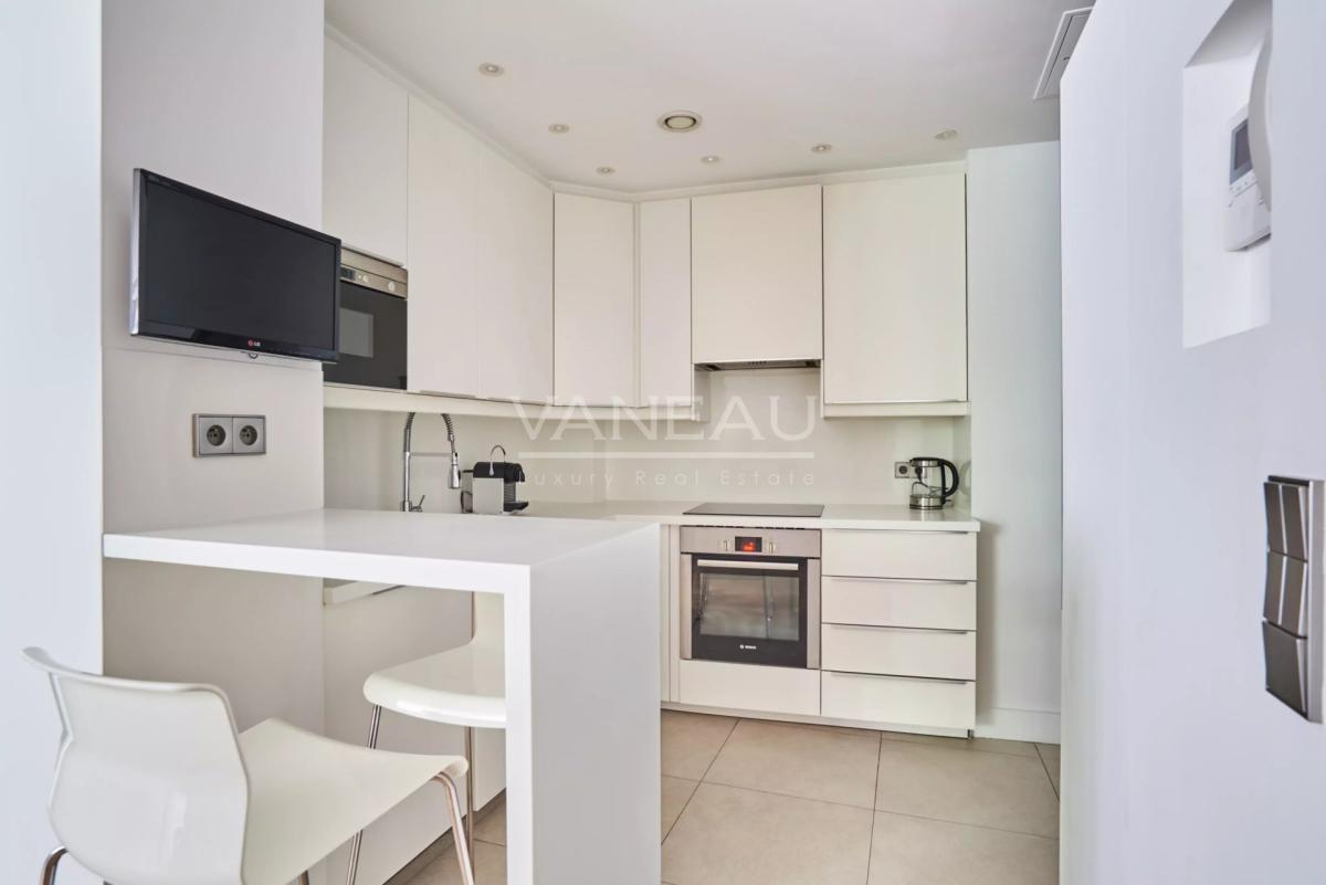 Paris VIIIe- Montaigne - Appartement rénové luxe