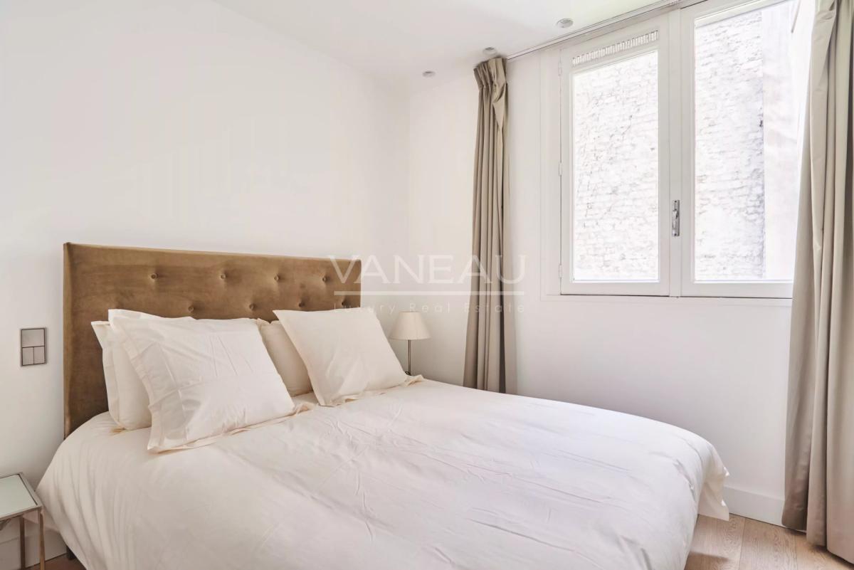 Paris VIIIe- Montaigne - Appartement rénové luxe