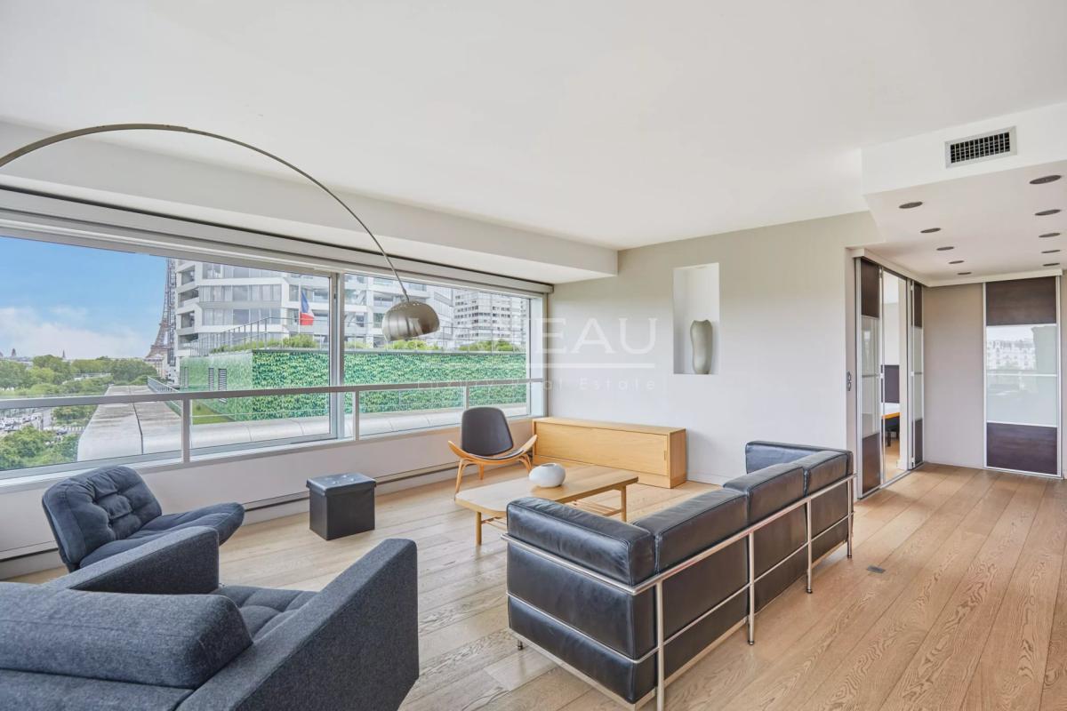 LOCATION MEUBLÉE - 2 PIÈCES - BEAUGRENELLE