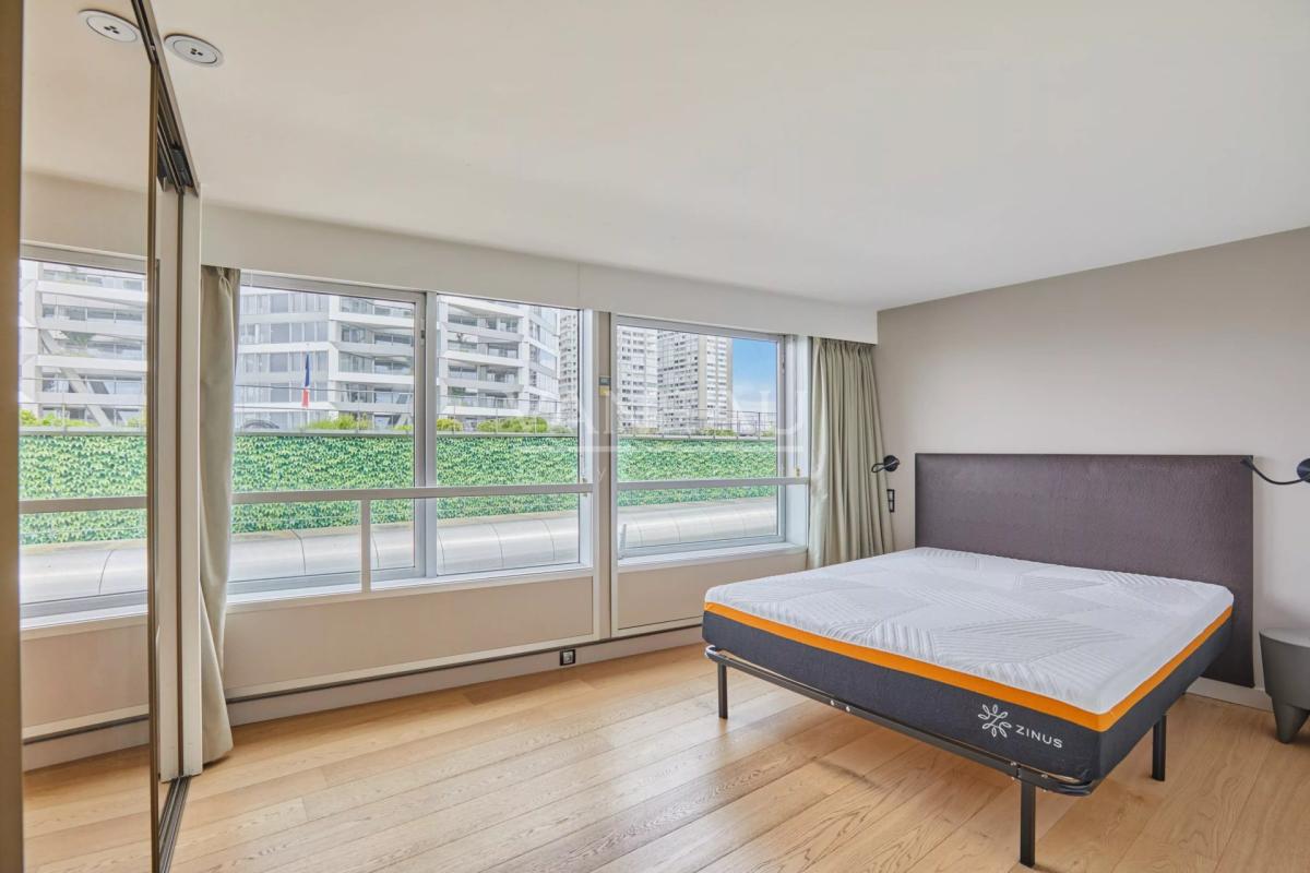 LOCATION MEUBLÉE - 2 PIÈCES - BEAUGRENELLE