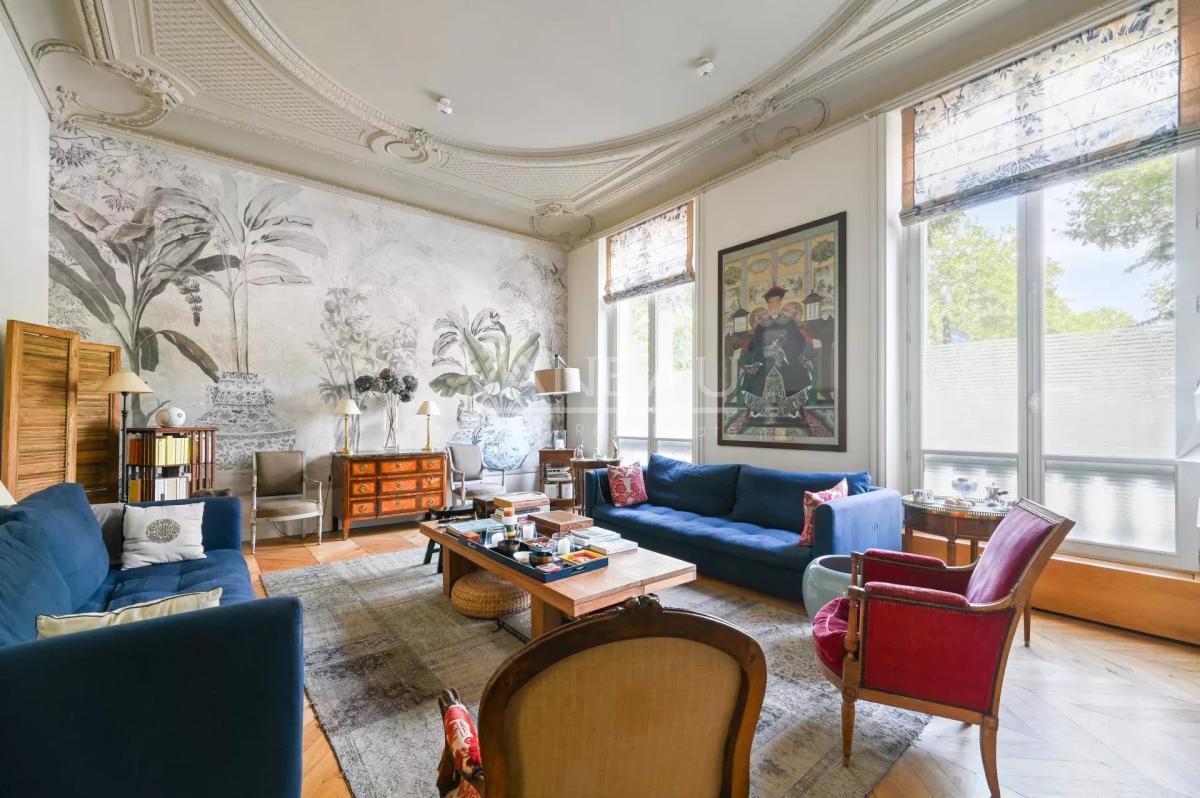 Paris XVe Avenue de Suffren - Magnifique appartement de réceptio