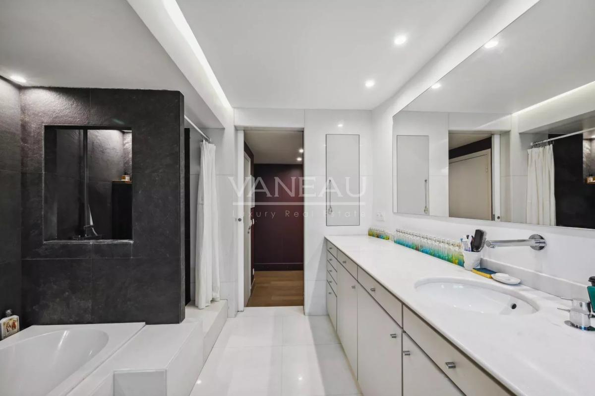 Paris XVe Avenue de Suffren - Magnifique appartement de réceptio