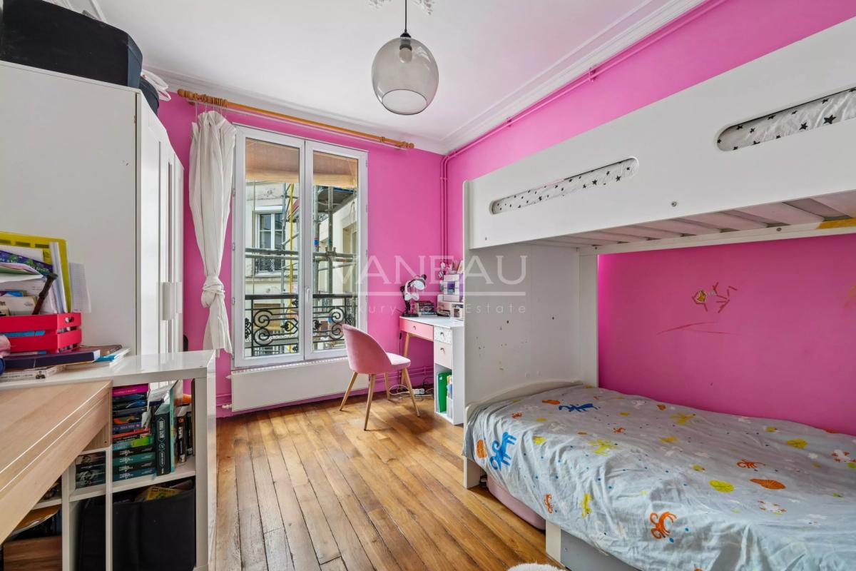 PARIS XIVème - Limite VIème - Appartement familial