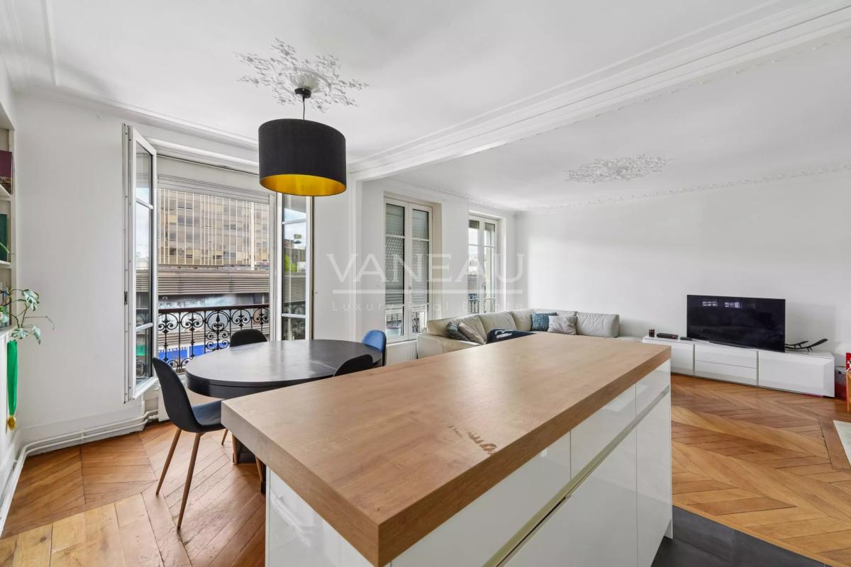 PARIS XIVème - Limite VIème - Appartement familial