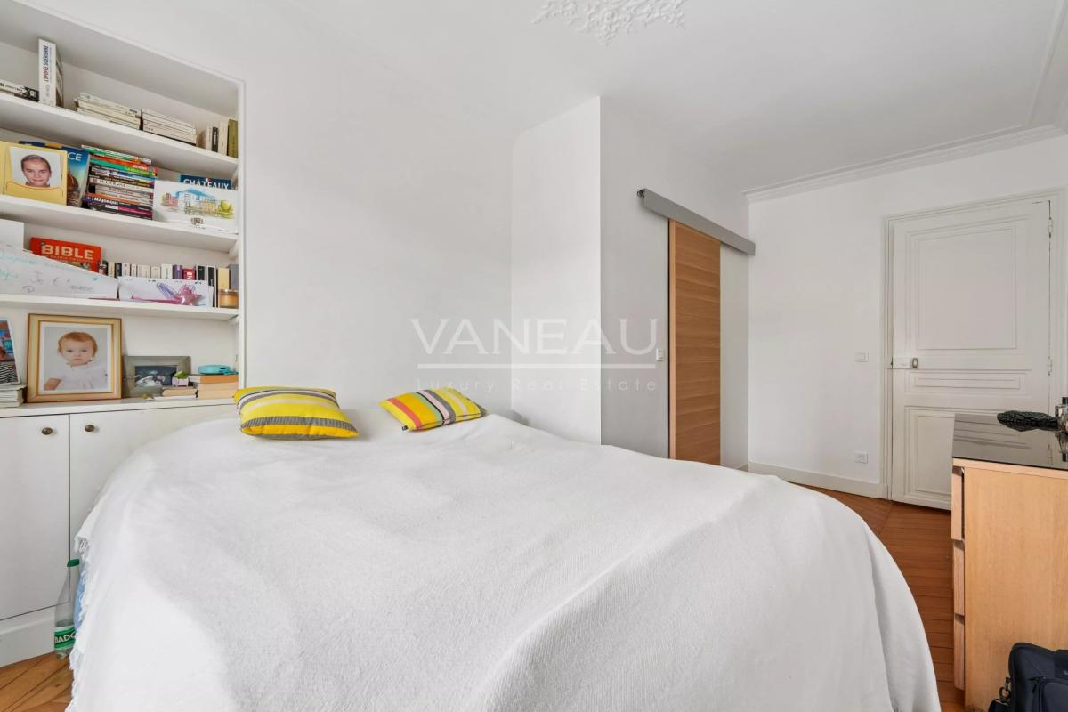 PARIS XIVème - Limite VIème - Appartement familial