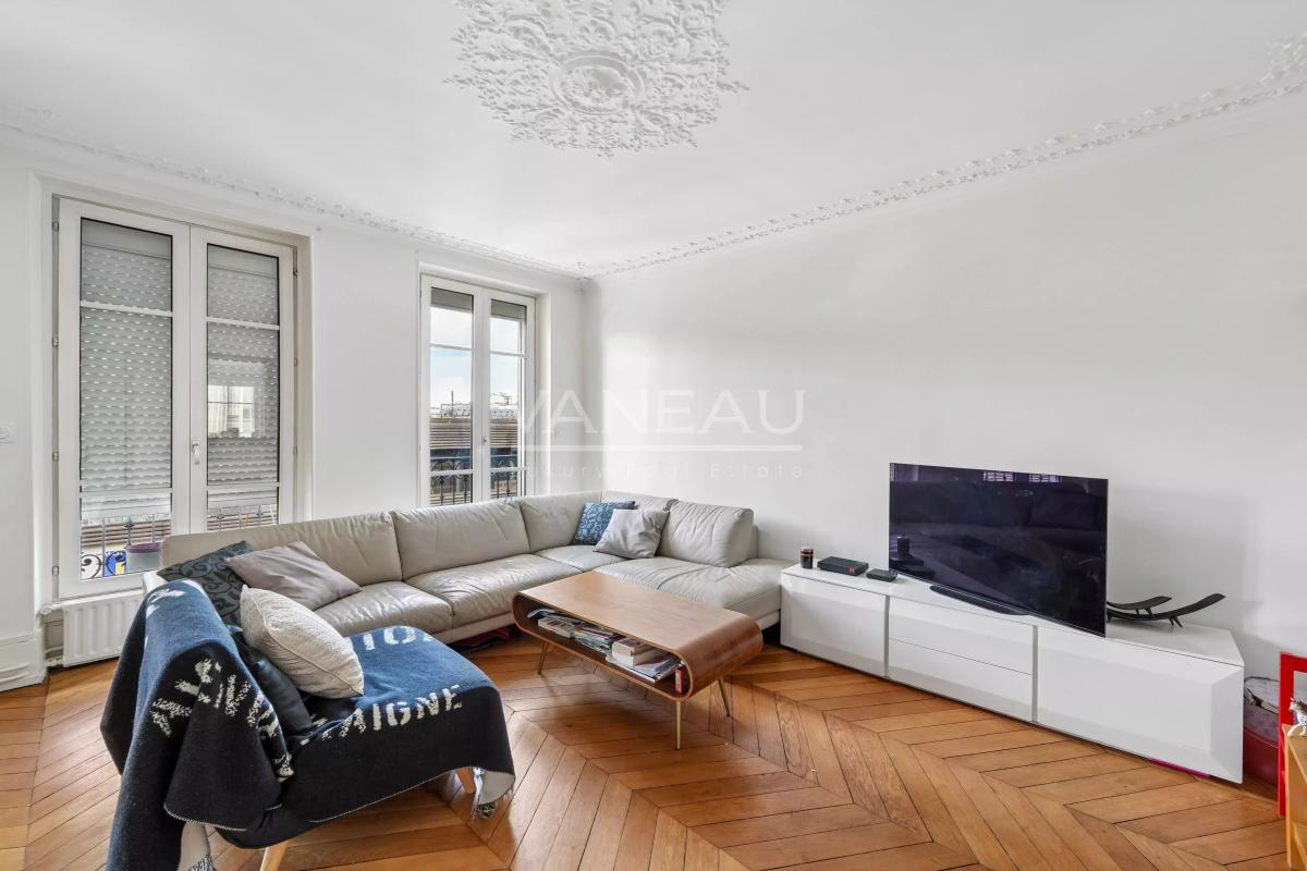 PARIS XIVème - Limite VIème - Appartement familial