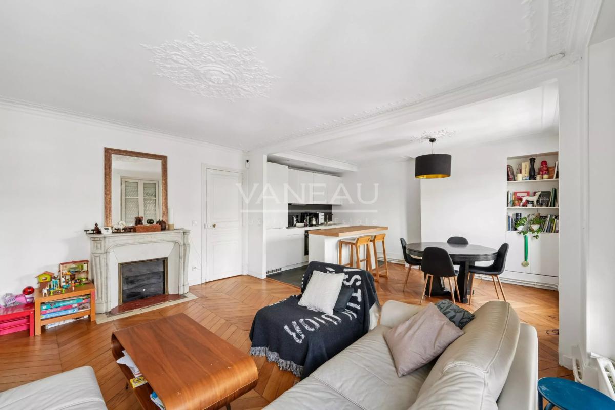 PARIS XIVème - Limite VIème - Appartement familial