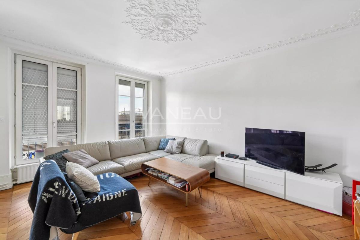 PARIS XIVème - Limite VIème - Appartement familial