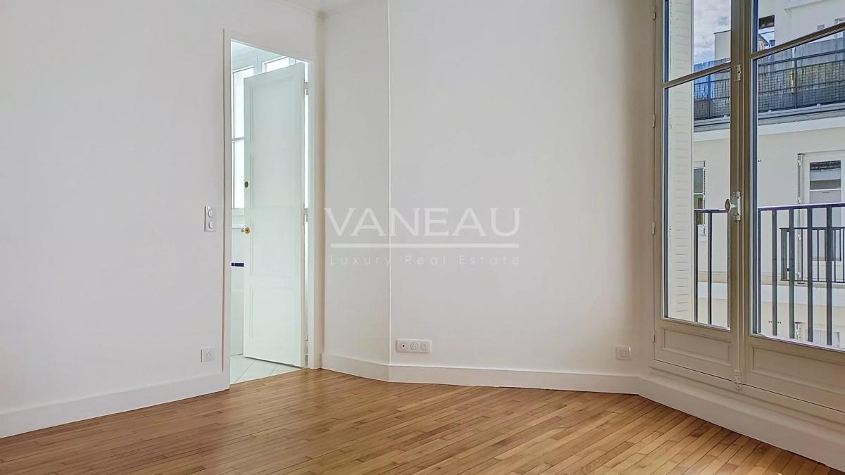 VANEAU VII - STUDIO - RUE VANEAU