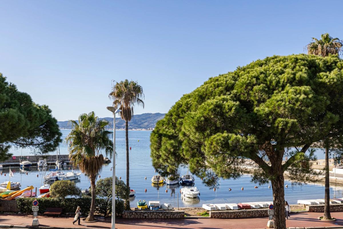 CANNES CROISETTE APPARTEMENT A VENDRE