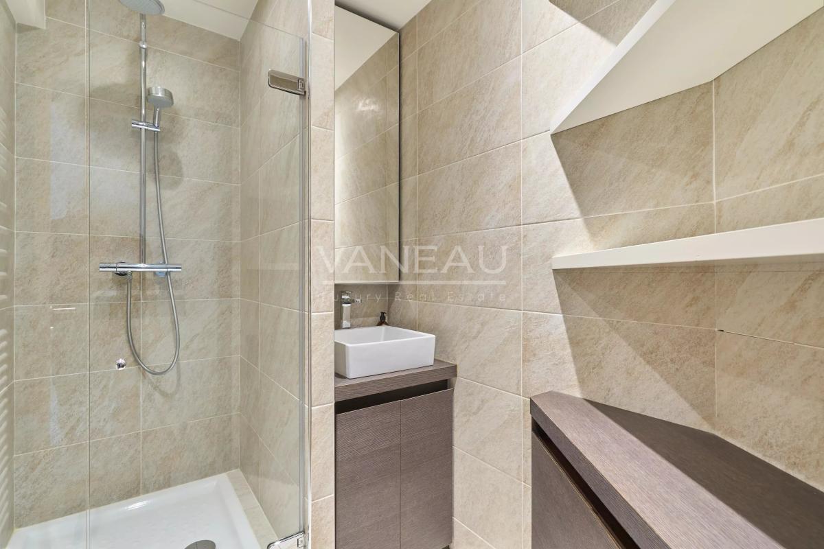 Courbevoie - République - Appartement au calme
