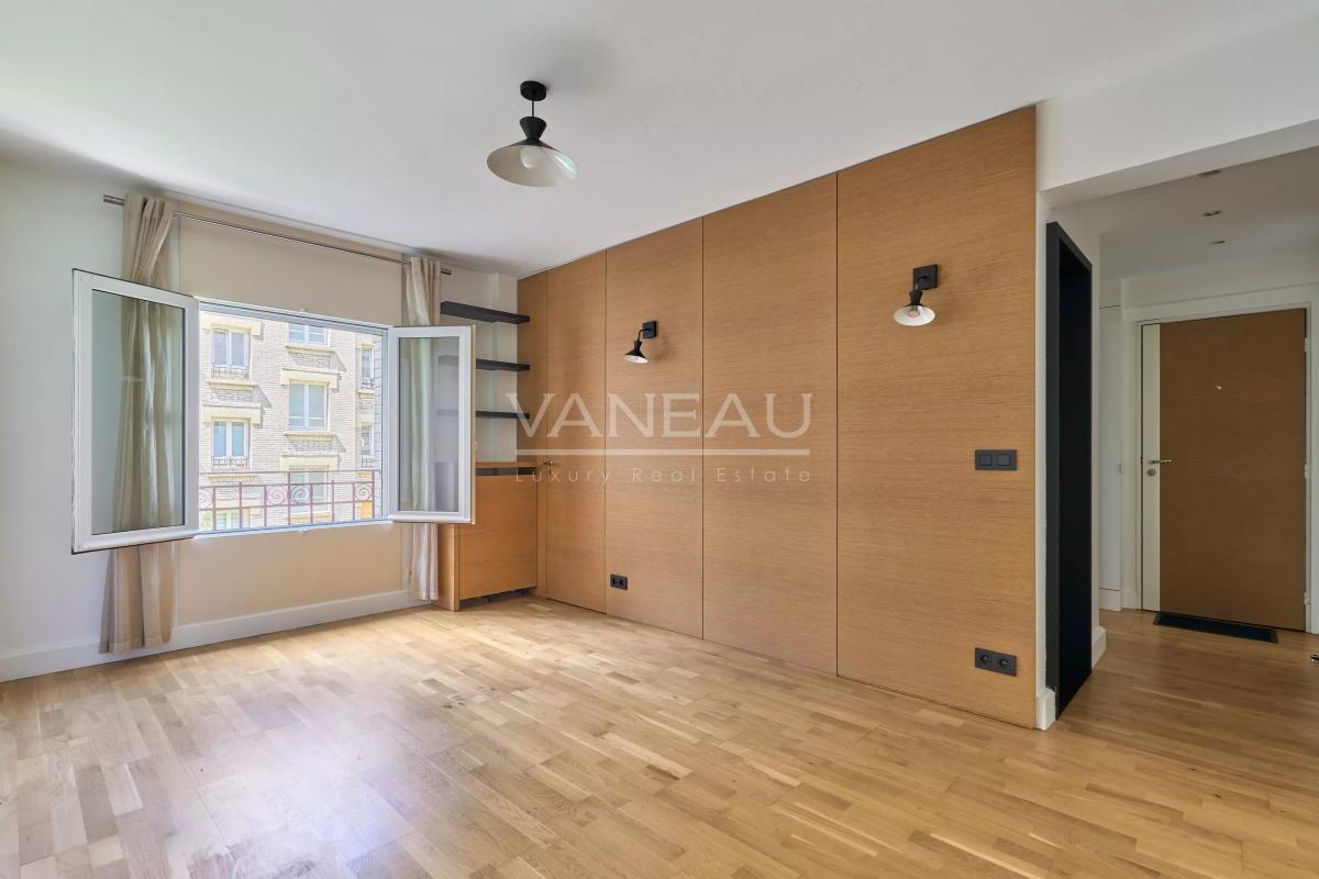 Courbevoie - République - Appartement au calme