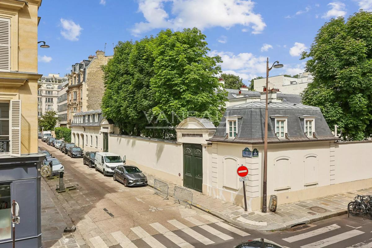 Paris VIIe - Vaneau - Proche Bon marché
