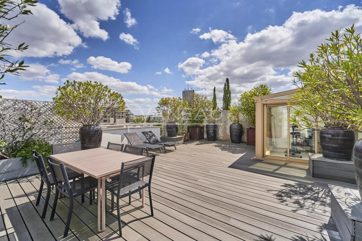 Neuilly-sur-Seine - Les Sablons-Penthouse-Terrasses-Vues tour Eiffel et Sacré-Cœur.