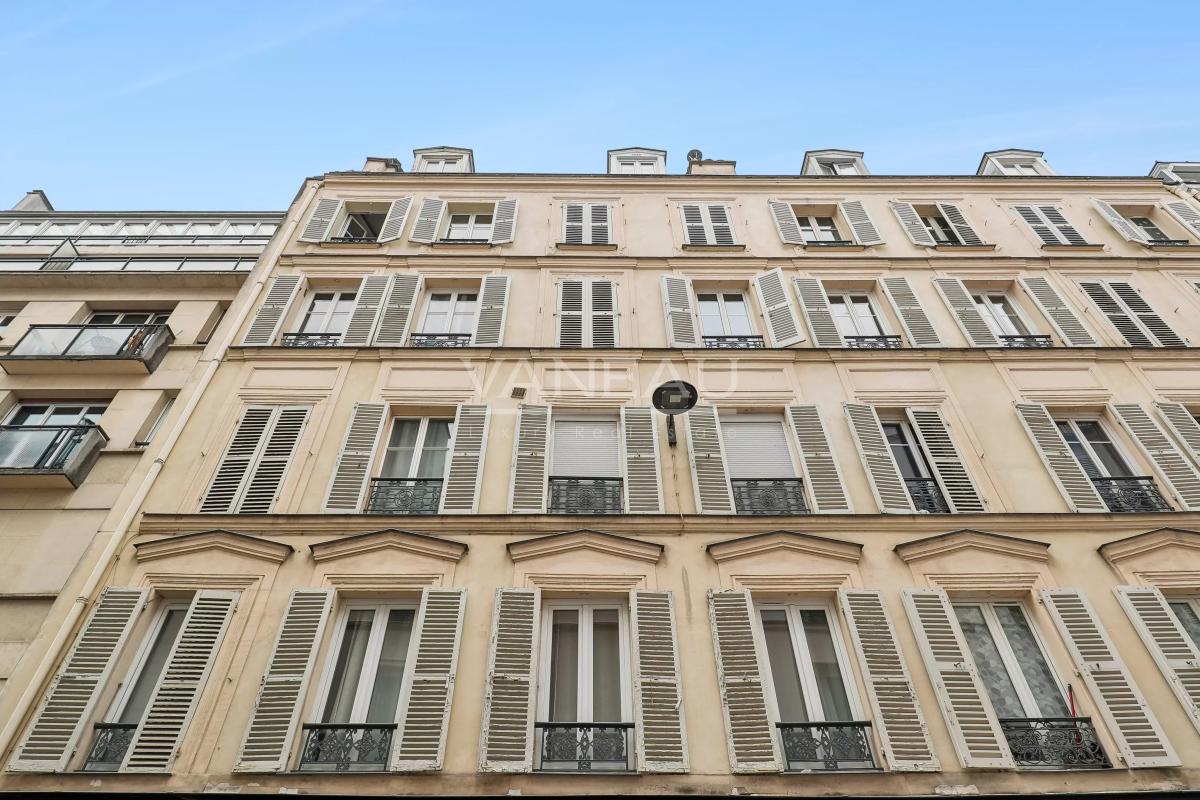 Paris VII - Studio - Idéal Pied à Terre ou Investissement