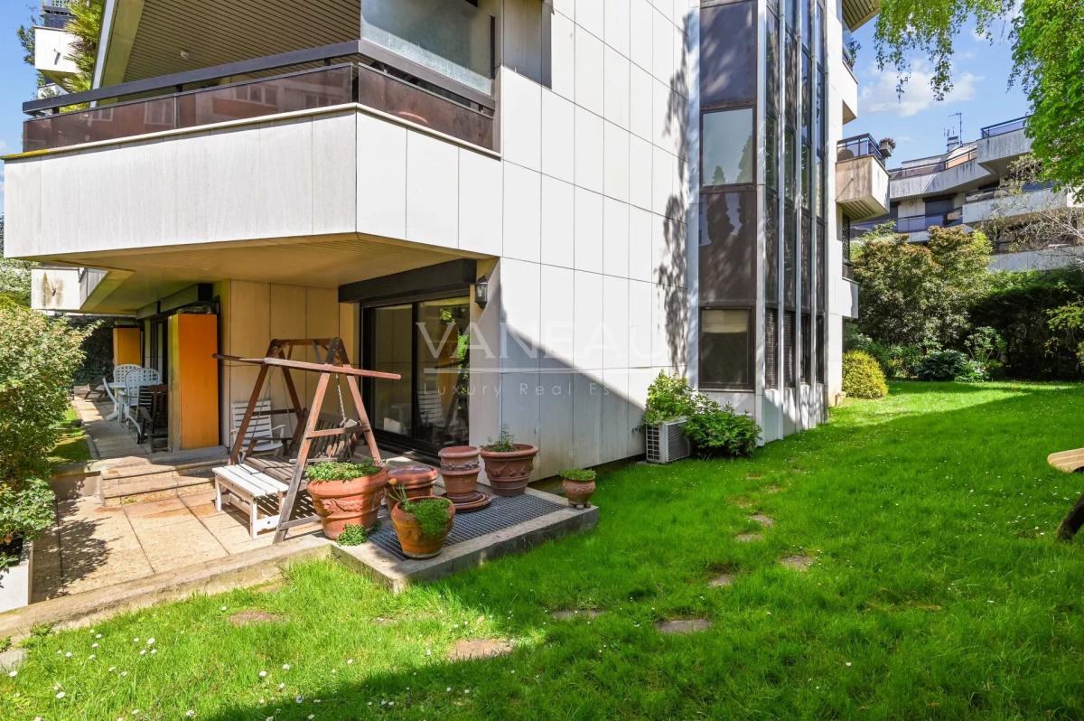 Boulogne Nord -  Schuman Dupanloup - Appartement familial avec jardin de 450m²