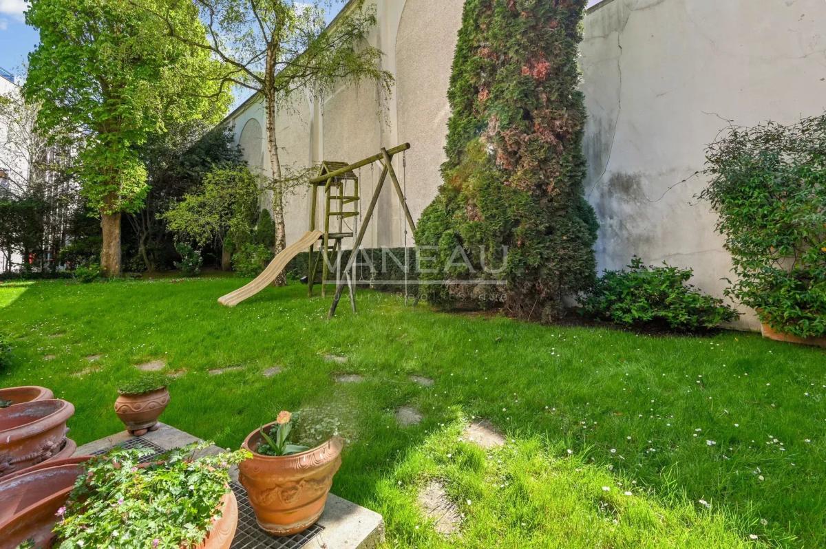 Boulogne Nord -  Schuman Dupanloup - Appartement familial avec jardin de 450m²
