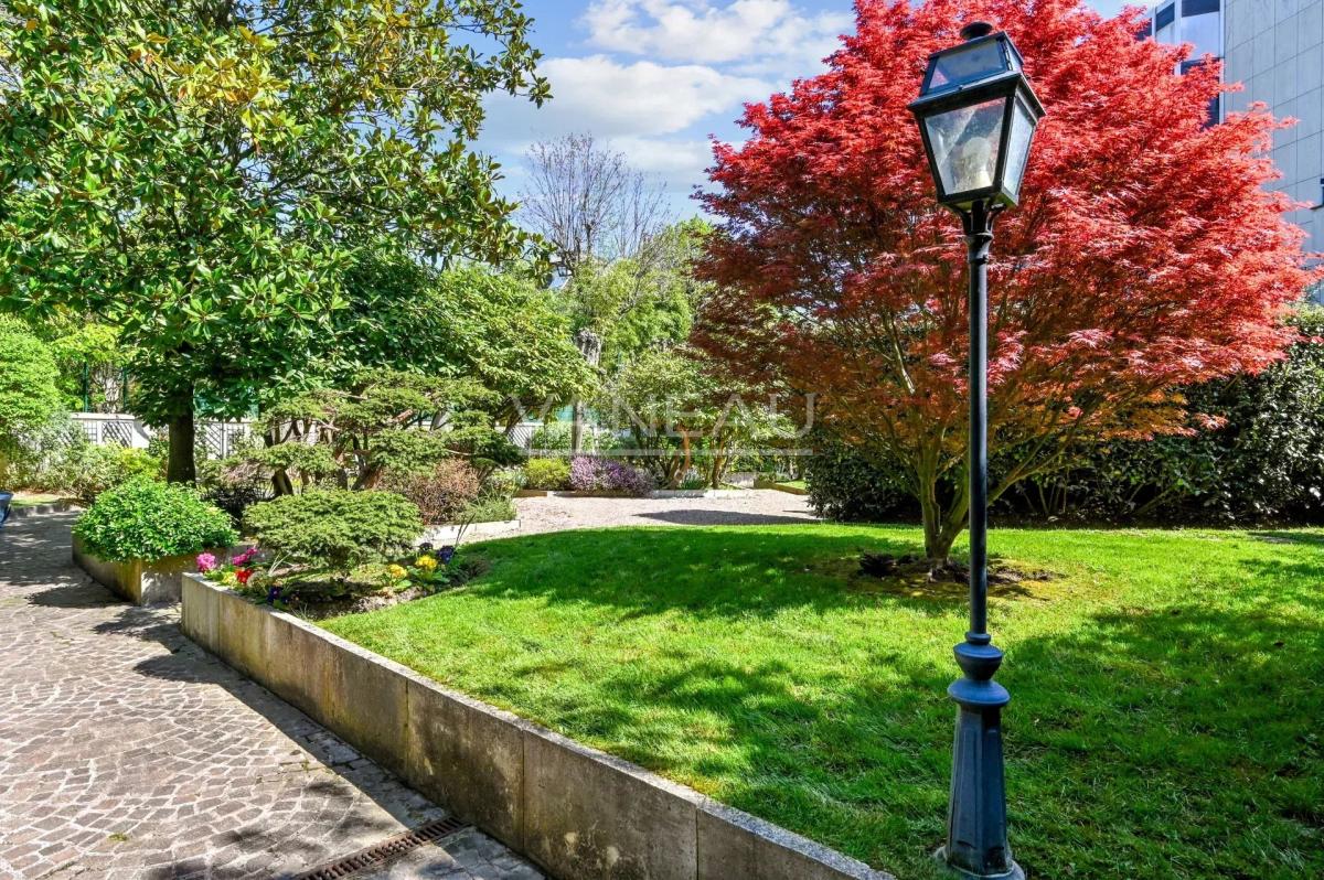 Boulogne Nord -  Schuman Dupanloup - Appartement familial avec jardin de 450m²