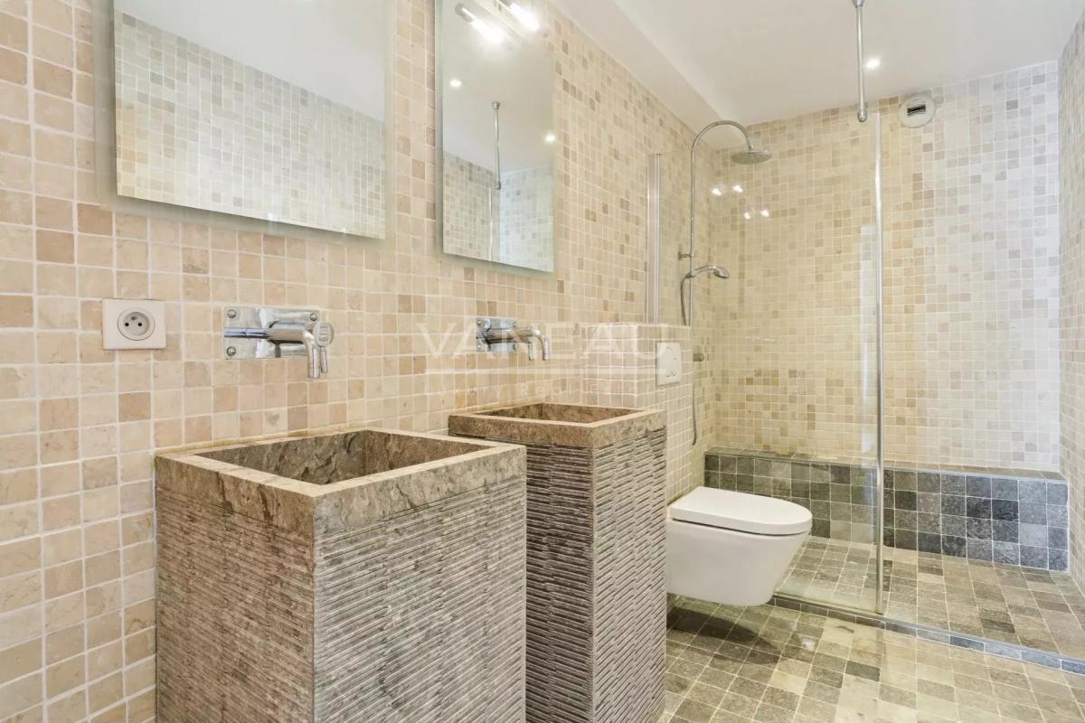 Vente Maison Architecte (275m²) Paris 15e avec ascenseur et rooftop (60m²)
