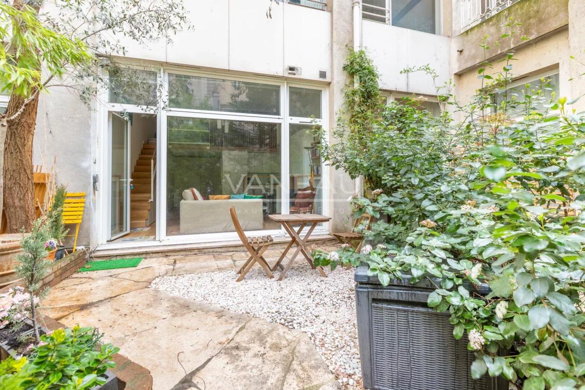 PARIS VIe _ Loft Rez de jardin Pont Neuf