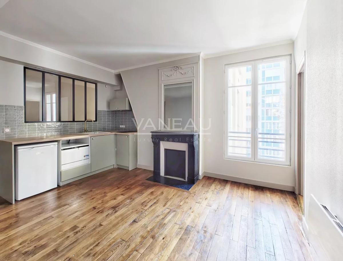Paris XIVe - Rue des Plantes - Trois pièces Calme Rénové DPE B