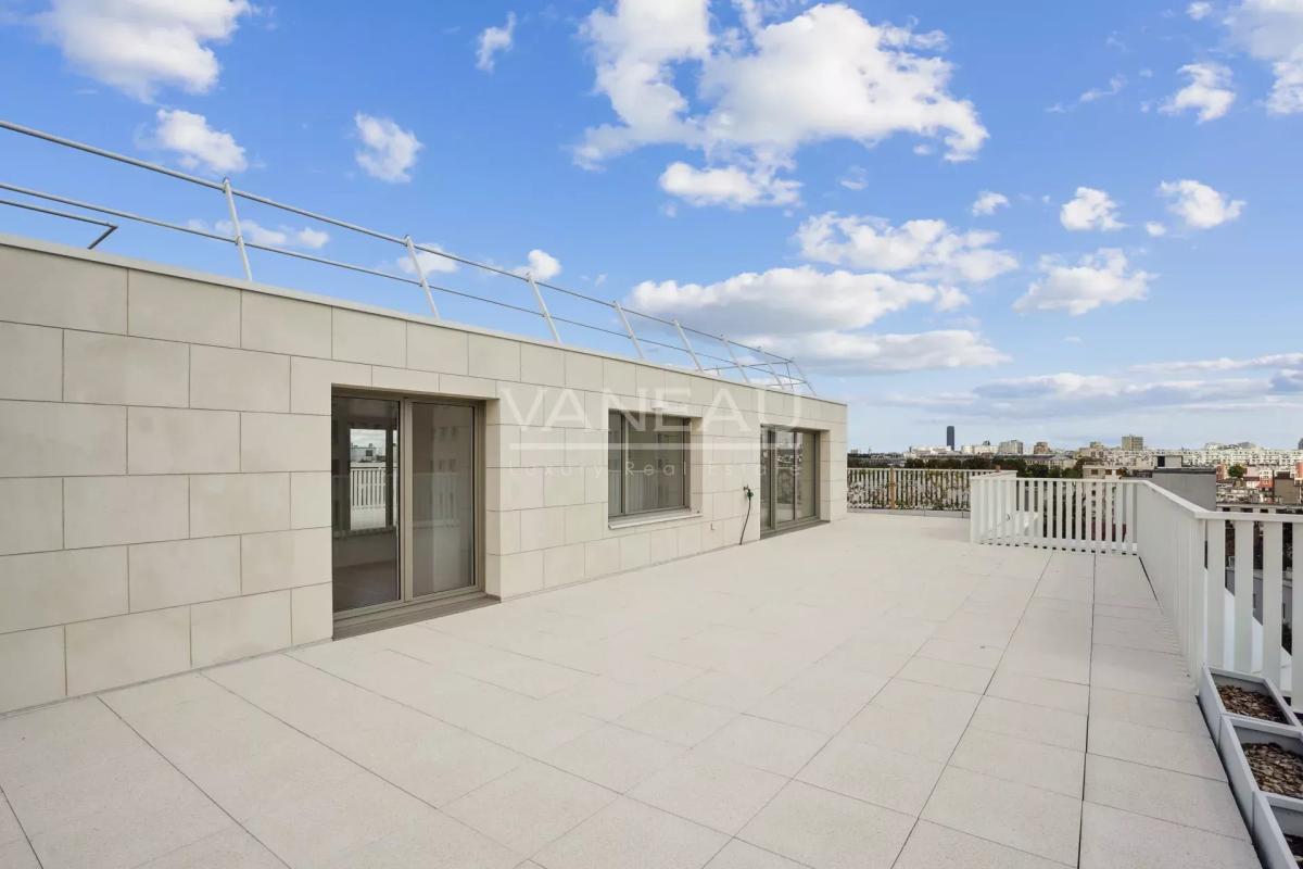 Issy-les-Moulineaux - Appartement familial dernier étage avec terrasse panoramique de 148 m²
