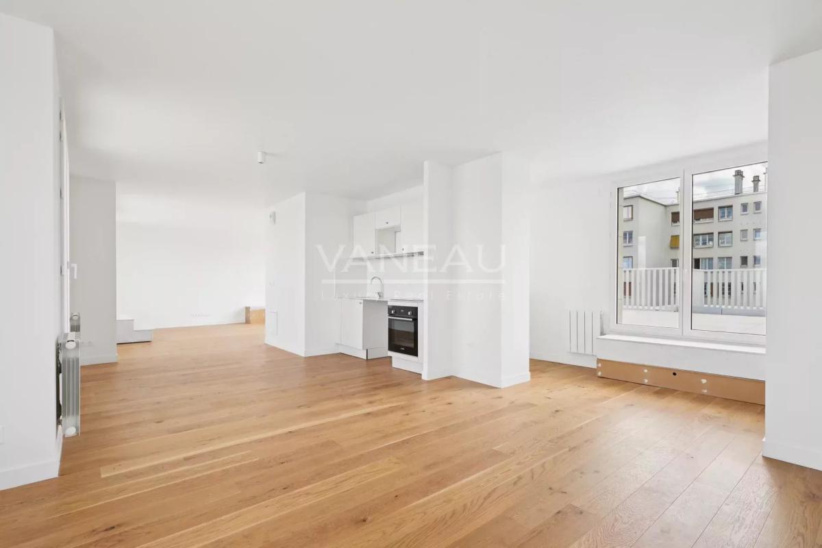 Issy-les-Moulineaux - Appartement familial dernier étage avec terrasse panoramique de 148 m²