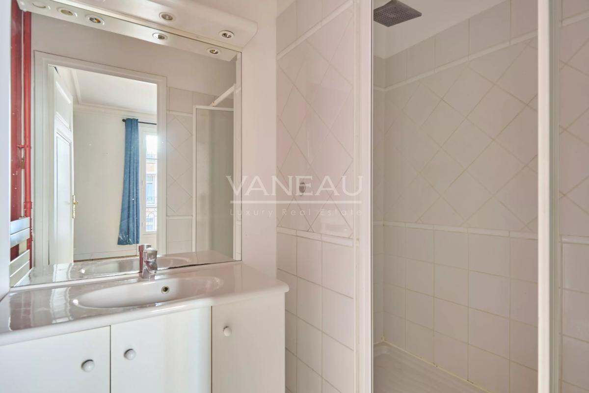 Paris VIIe - Appartement familial au pied du Champ-De-Mars