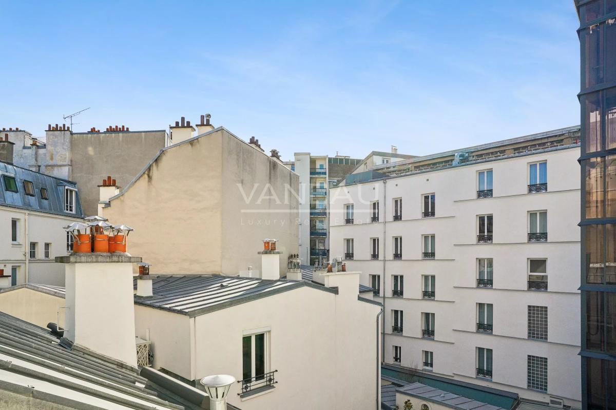 Exclusivité - Paris VIIe - Invalides Tour Maubourg
