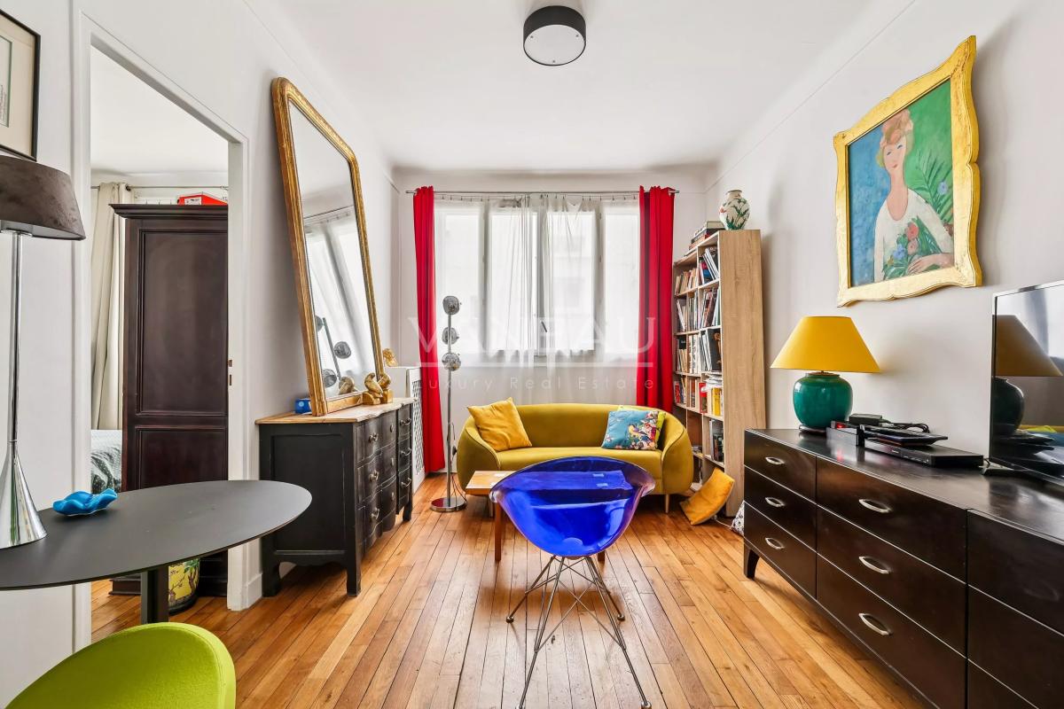 PARIS XVe -  Appartement deux pièces en parfait état / Rentabilité