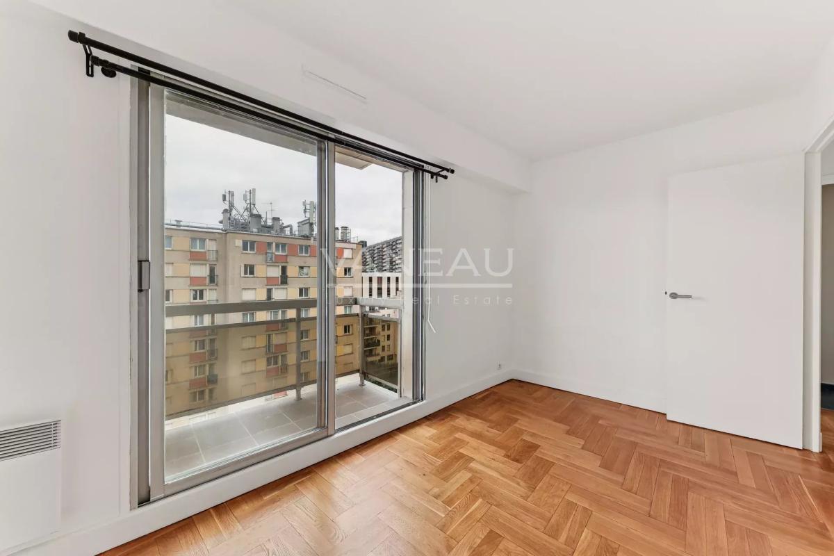 PARIS XVe Saint-Lambert - Bel appartement familial au dernier étage