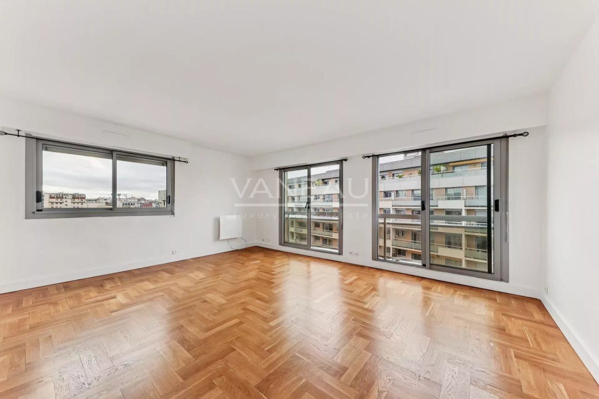 PARIS XVe Saint-Lambert - Bel appartement familial au dernier étage