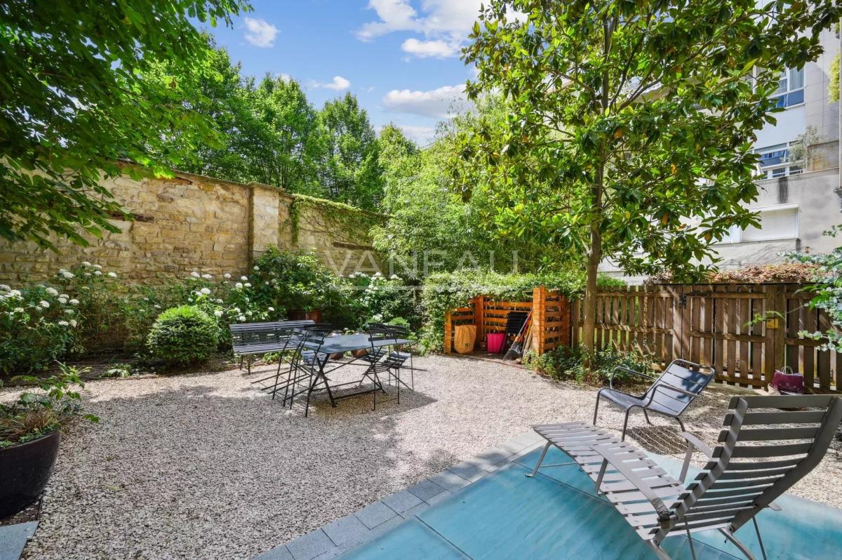 Paris XVe Avenue de Suffren - Magnifique appartement de réception avec jardin