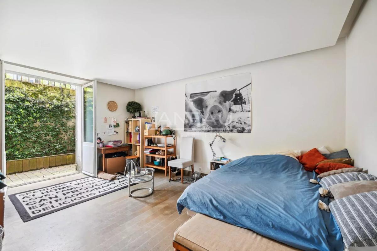Paris XVe Avenue de Suffren - Magnifique appartement de réception avec jardin