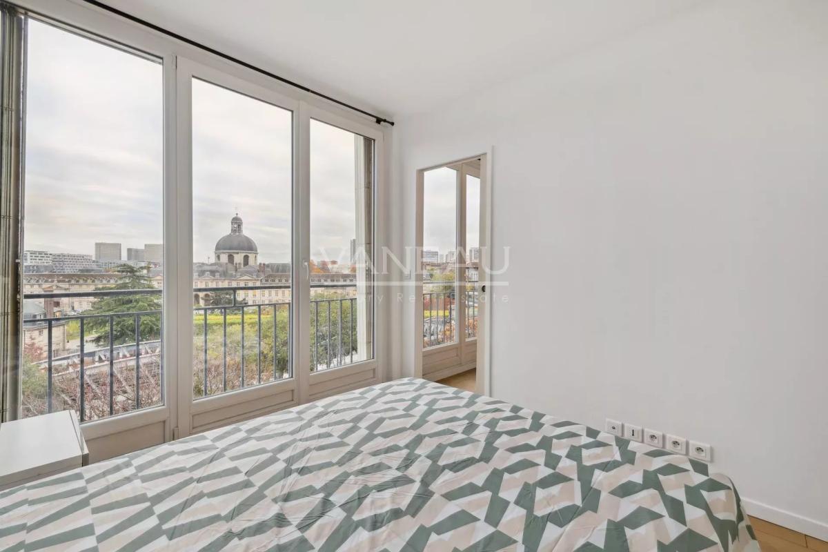 PARIS V - Appartement 2 pièces avec belle vue dégagée