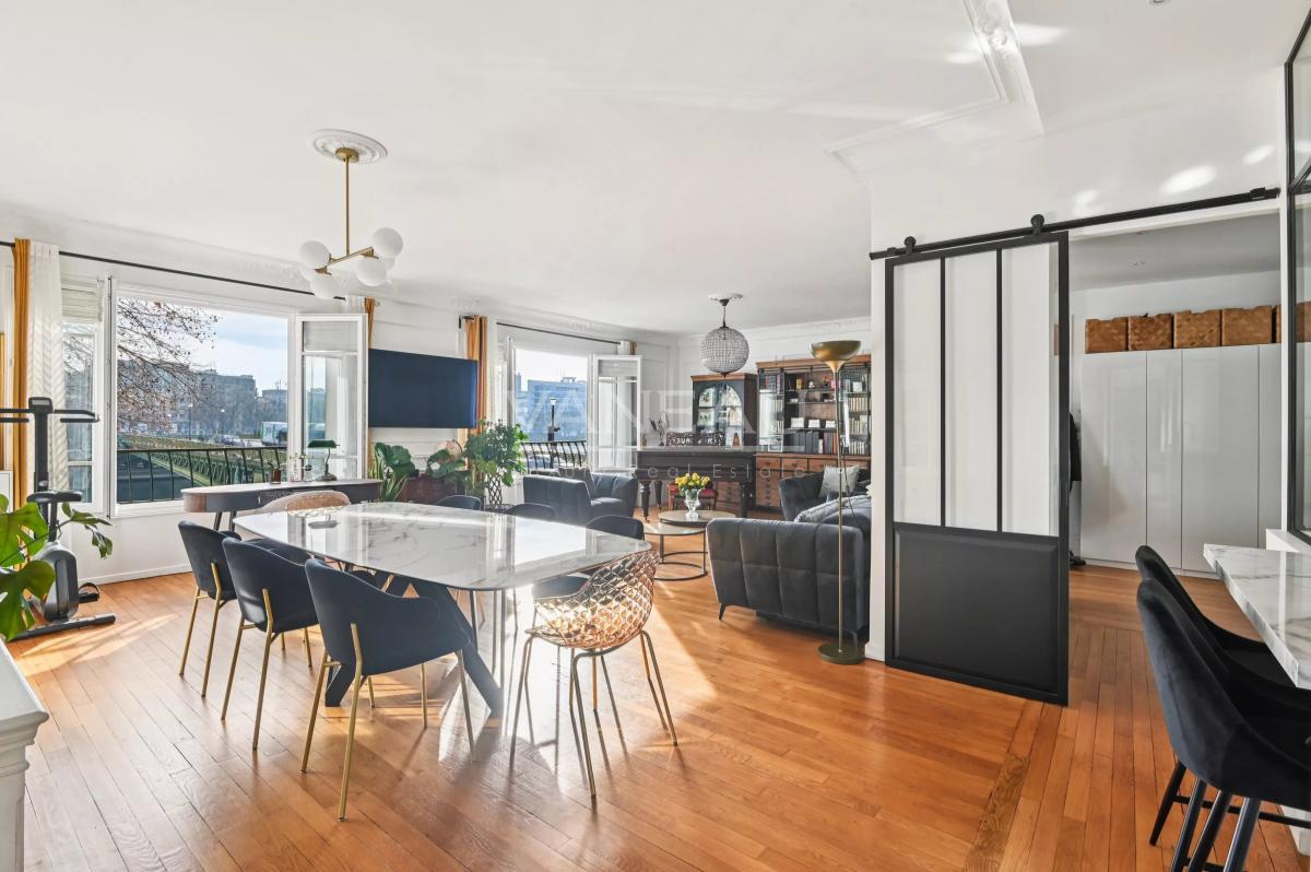 PARIS XVIe - Auteuil -  Appartement familial et de réception avec vue.