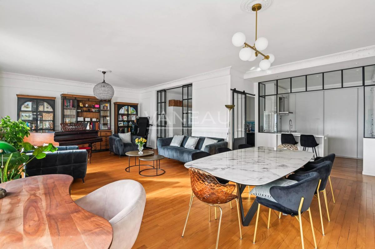 PARIS XVIe - Auteuil -  Appartement familial et de réception avec vue.