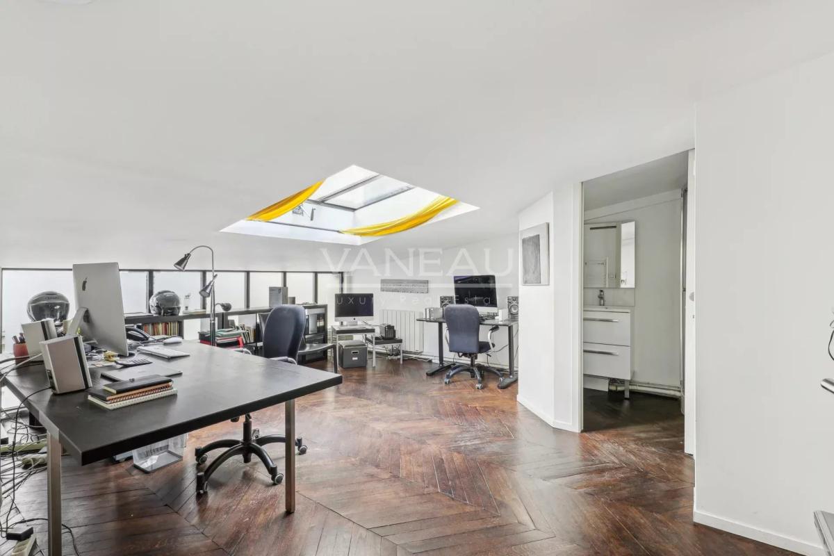PARIS XVI - Ranelagh La Muette - Maison Loft de 5 pièces avec terrasse privative
