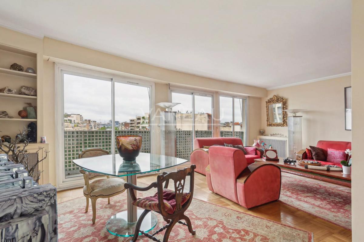 PARIS XVI - Auteuil Sud - Appartement familial avec balcon large et vue dégagée.