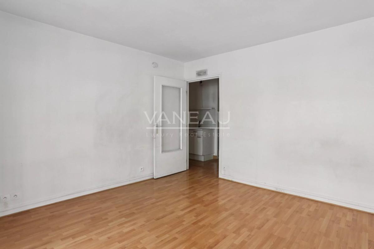 Boulogne - Studio avec balconnet - DPE D