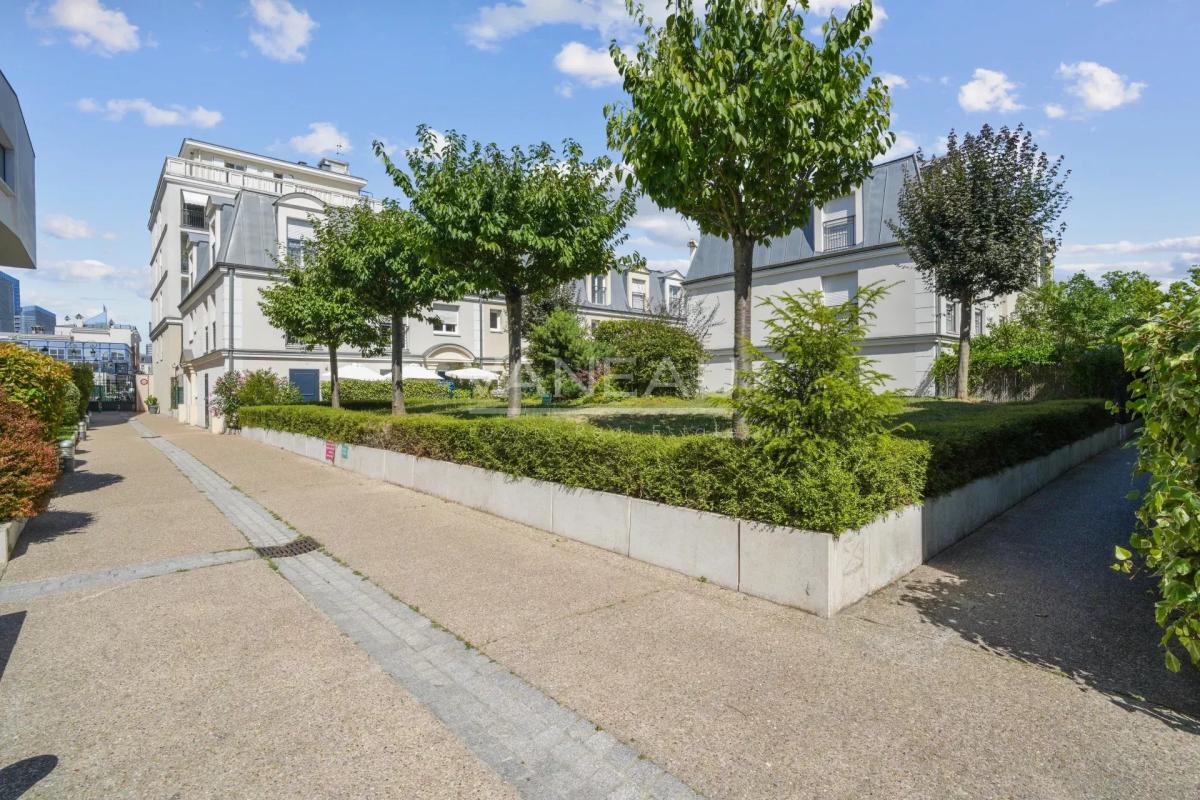 Puteaux - Maison familiale avec jardin - 122 m²